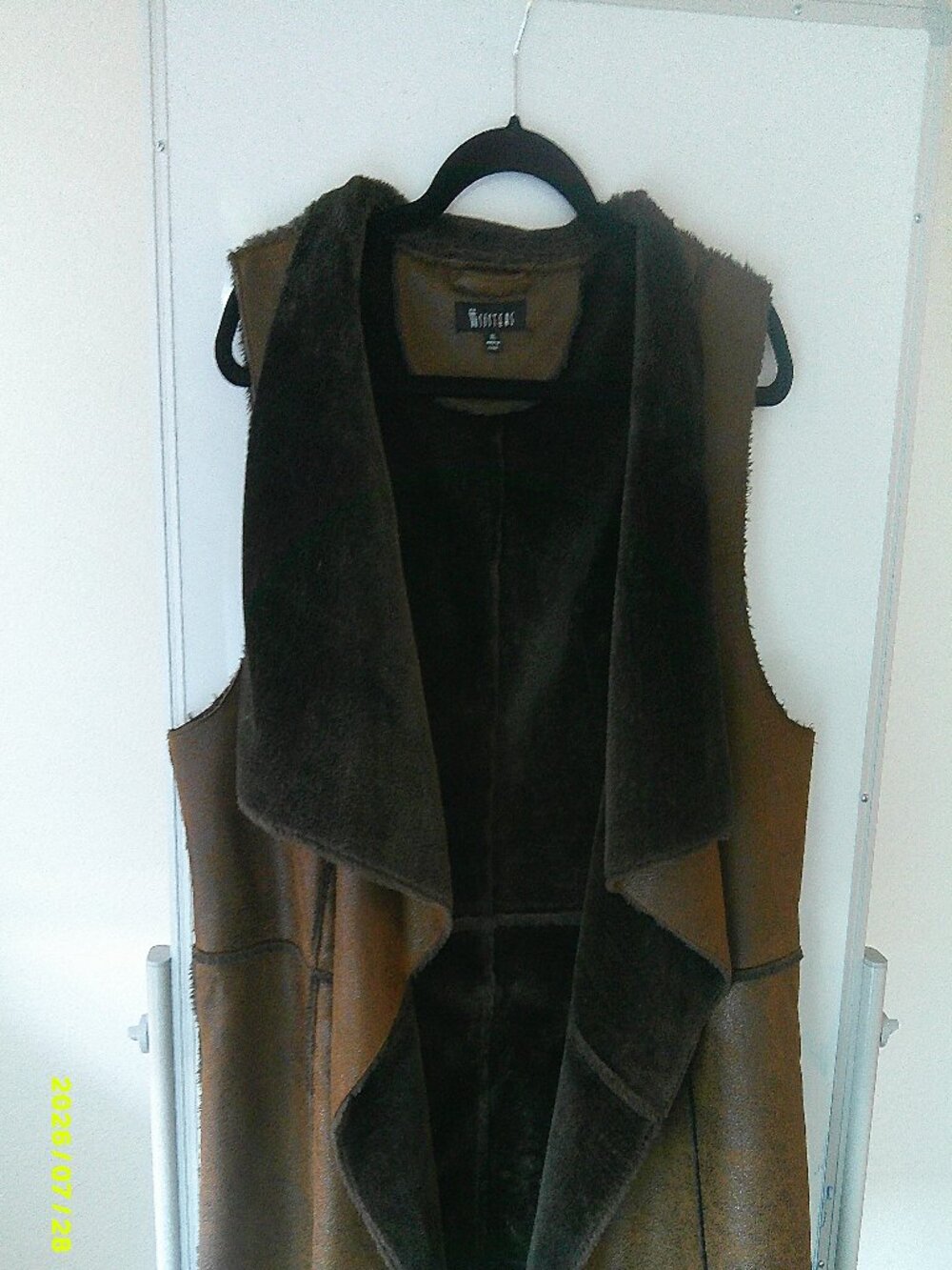 Sisters Brow Faux Fur Vest Size XL